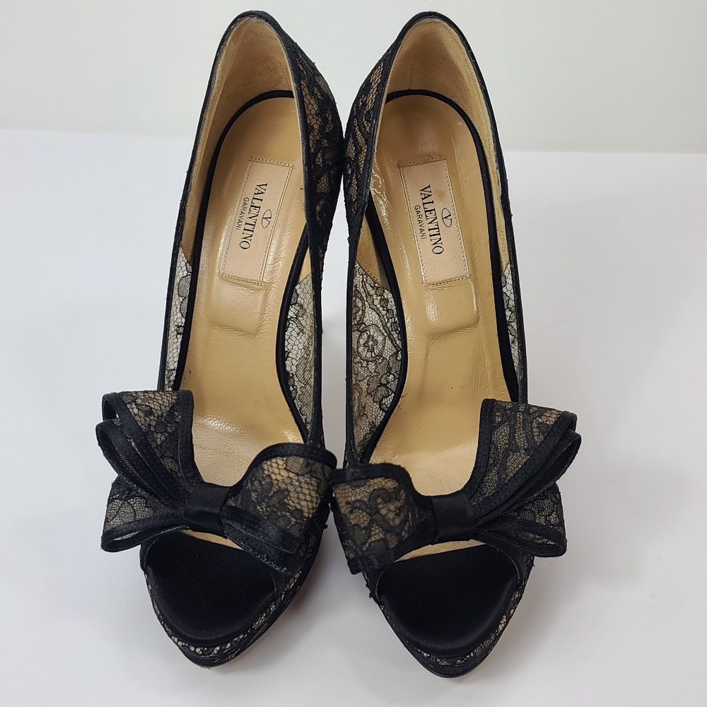 Valentino Black Lace Heels - Picture 3 of 9